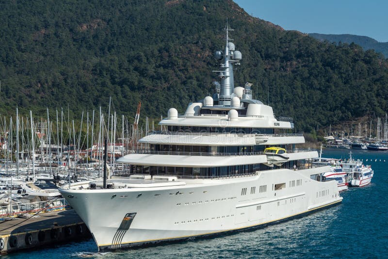 russian oligarch yacht turkey