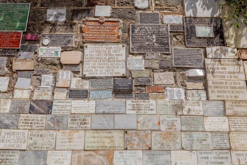 Marmeren Platen met de Godsdienstige Teksten, Las Lajas ChurchMarble