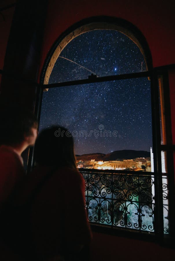 Marokański nightsky od Hotelowego okno zdjęcia stock Marokański nightsky od Hotelowego okno zdjęcia stock