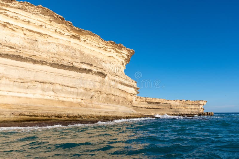 Marsaxlokk Bucht Mittelmeerküste Malzinsel stockfotos