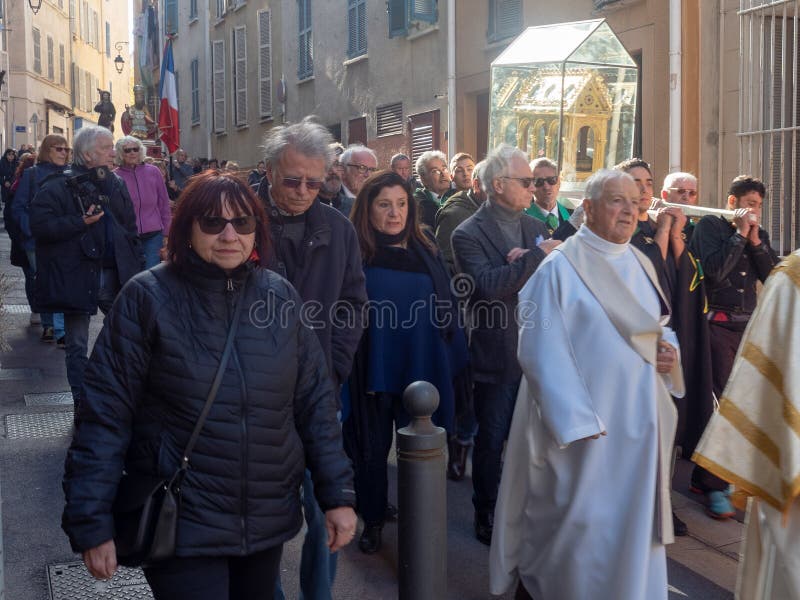 Sunday Mass catholic procession at Marseille royalty free stock photography Sunday Mass catholic procession at Marseille royalty free stock photography
