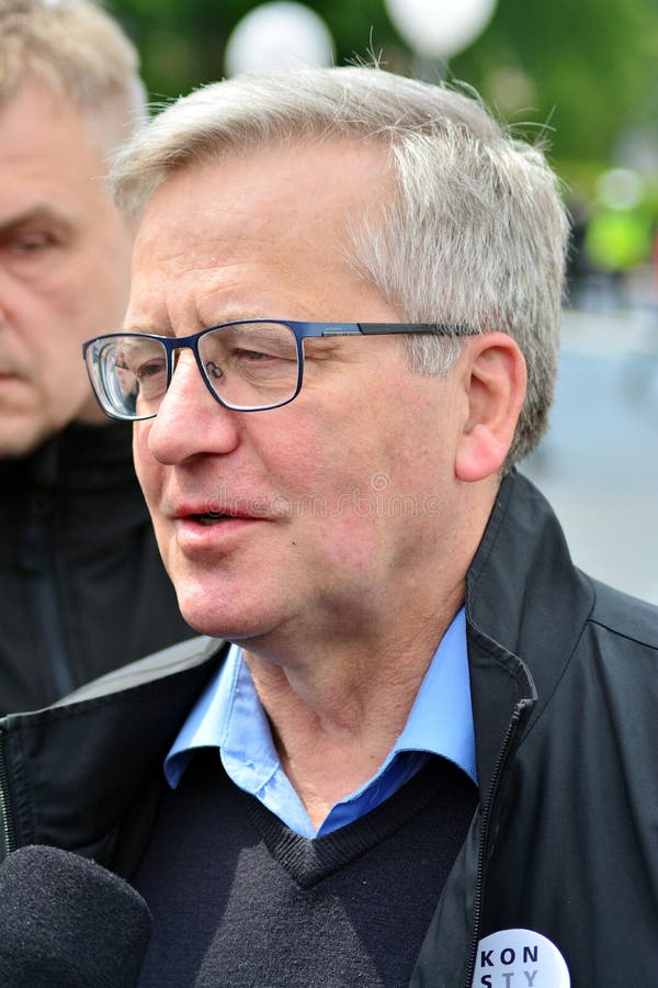 Marszu Polska w Europa? Poprzedni Polski prezydent Bronislaw Komorowski obrazy royalty free