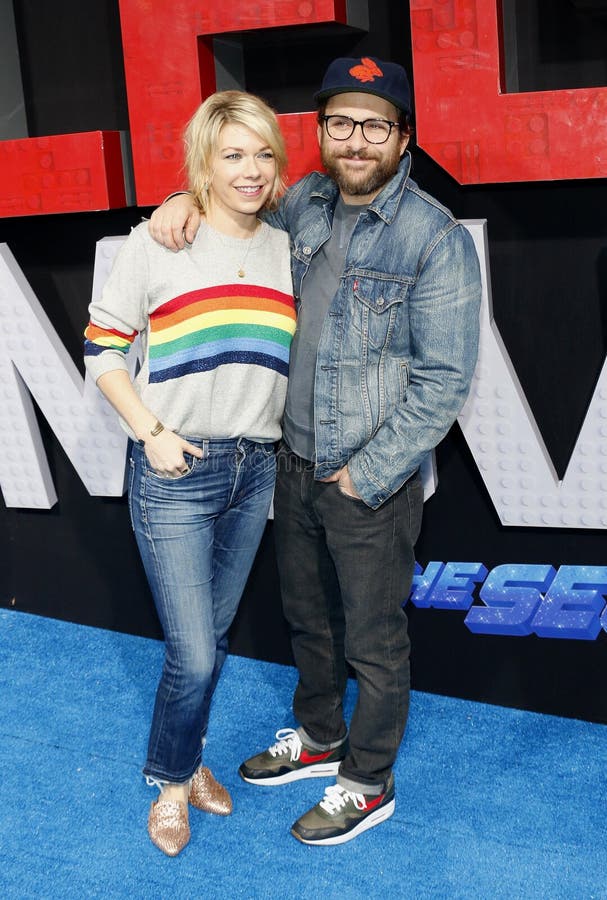 LOS ANGELES, CA - AUGUST 23, 2010: Charlie Day & wife Mary Elizabeth Ellis  at the Los Angeles premiere of his new movie Going the Distance at  Grauman's Chinese Theatre, Hollywood Stock Photo - Alamy