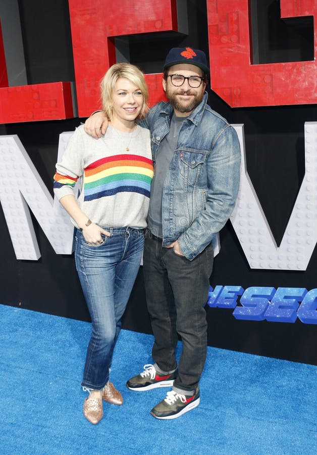 Charlie Day And Mary Elizabeth Ellis At The Los Angeles Premiere Of 'Going  The Distance' Held At The Grauman's Chinese Theater In Hollywood, USA On  August 23, 2010. Stock Photo, Picture and