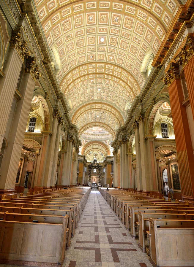 Mary Queen Van De Wereldkathedraal in Montreal Canada Redactionele