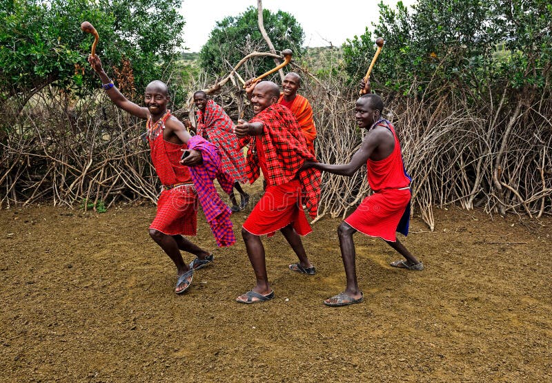 MASAI MARA, KENYA - August 13: Masai warriors dancing traditiona royalty free stock images MASAI MARA, KENYA - August 13: Masai warriors dancing traditiona royalty free stock images