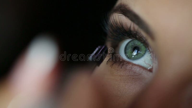 Mascara να ισχύσει αποτελεί μιας γυναίκας απόθεμα βίντεο