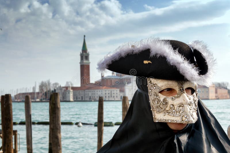 2,277 Un Uomo Costume E Maschera Durante Il Carnevale Venezia Foto stock -  Foto stock gratuite e royalty free da Dreamstime