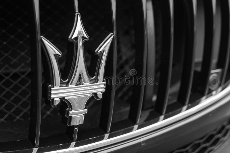 Maserati tecken på utställning på supercaren söndag för årlig händelse fotografering för bildbyråer Maserati tecken på utställning på supercaren söndag för årlig händelse fotografering för bildbyråer