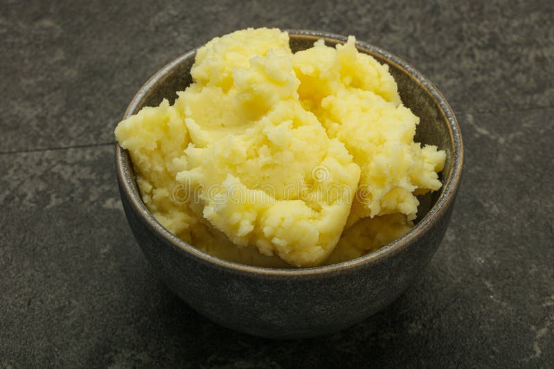 Mashed potato in the bowl stock image. Image of dish 189415521