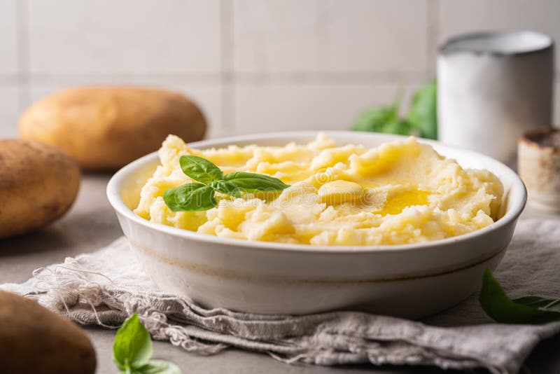 Mashed potatoes in bowl stock image. Image of fresh 255008231