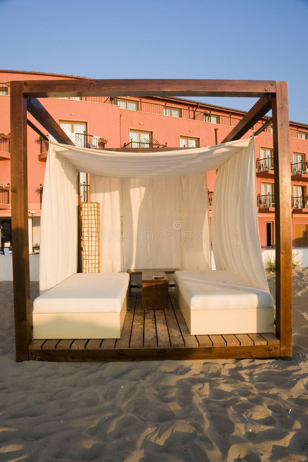 6+ Hundred Cabana Fort Royalty-Free Images, Stock Photos & Pictures