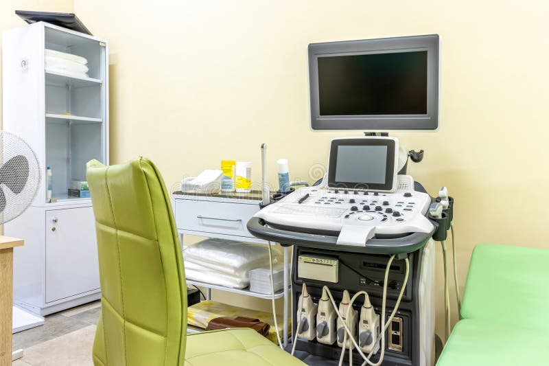 Scanner à Ultrasons Moderne à La Clinique