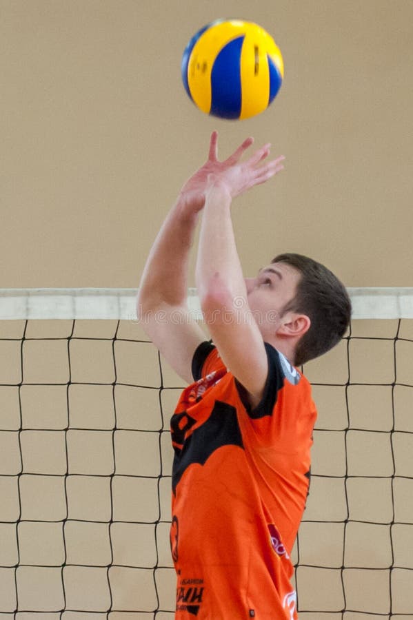 Match de volley photographie éditorial. Image du groupé 86551577