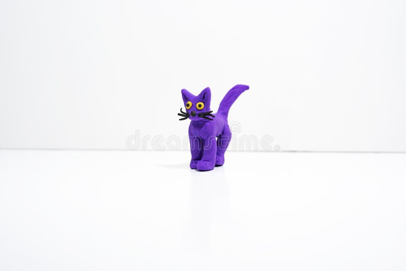 Materiale illustrativo della plastilina Gatto fatto da plasticine fotografia stock libera da diritti Materiale illustrativo della plastilina Gatto fatto da plasticine fotografia stock libera da diritti