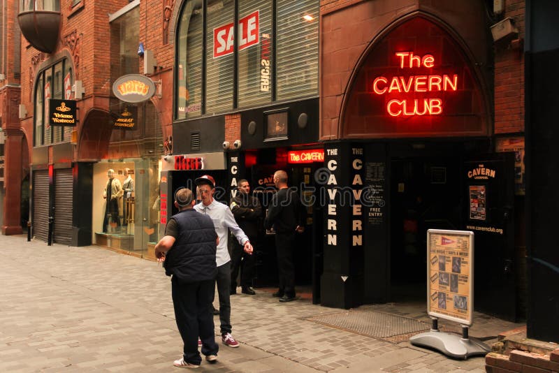 Mathew street. Birthplace of the Beatles. It is a pedestrian street with pubs , restaurants, discos, and the center of nightlife in Liverpool. England. Mathew street. Birthplace of the Beatles. It is a pedestrian street with pubs , restaurants, discos, and the center of nightlife in Liverpool. England