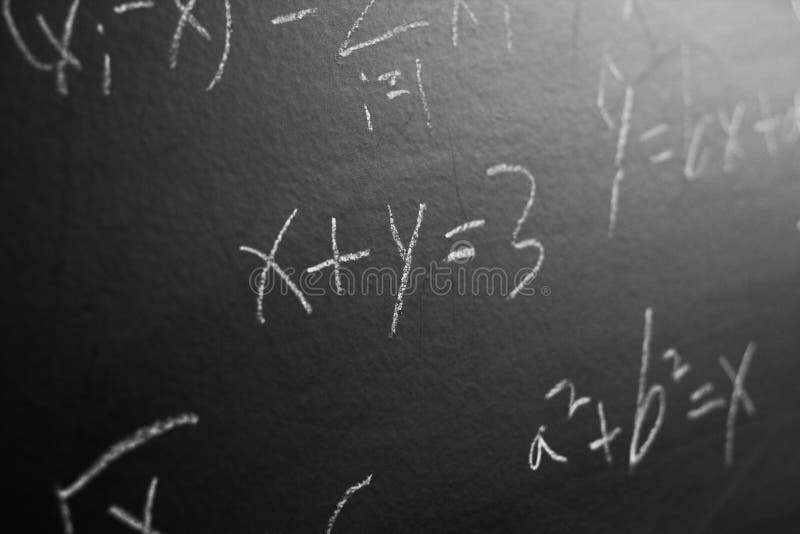 Maths formuły na blackboard tle obraz royalty free