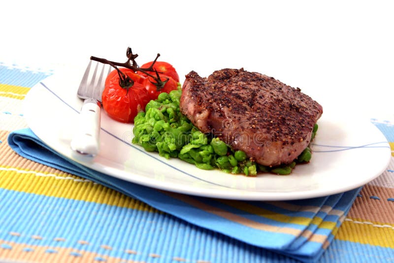 matställepepparsteak royaltyfria bilder matställepepparsteak royaltyfria bilder