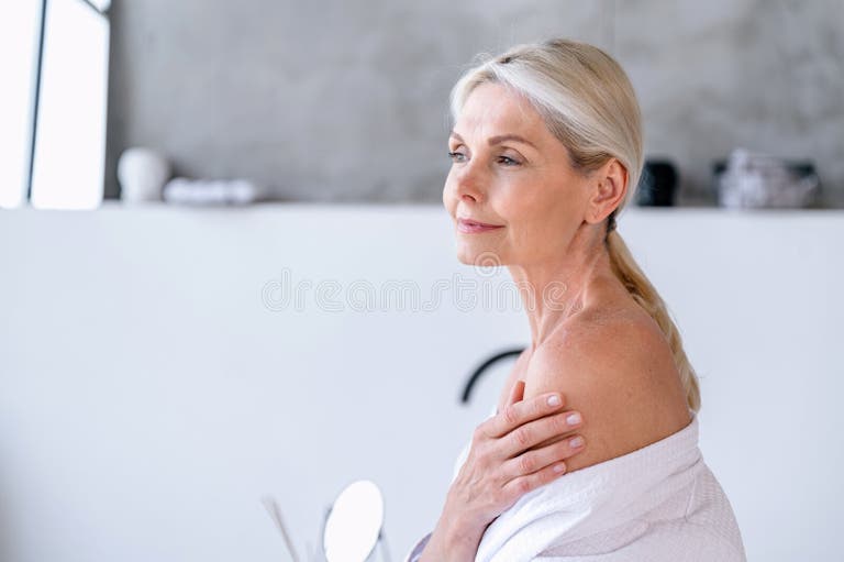 2,339 Mature Naked Woman Stock Photos Free & RoyaltyFree Stock Photos from Dreamstime