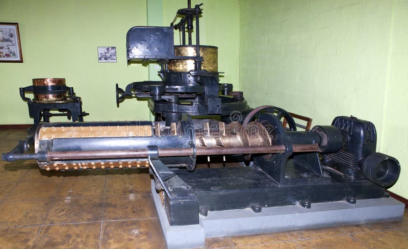 MAURITIUS - 29 APRILE 2012: attrezzature - esposizioni al museo presso la fabbrica di tè fotografia stock libera da diritti MAURITIUS - 29 APRILE 2012: attrezzature - esposizioni al museo presso la fabbrica di tè fotografia stock libera da diritti