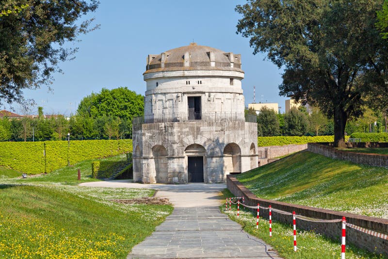 Mausoleo di Theoderic a Ravenna fotografia stock