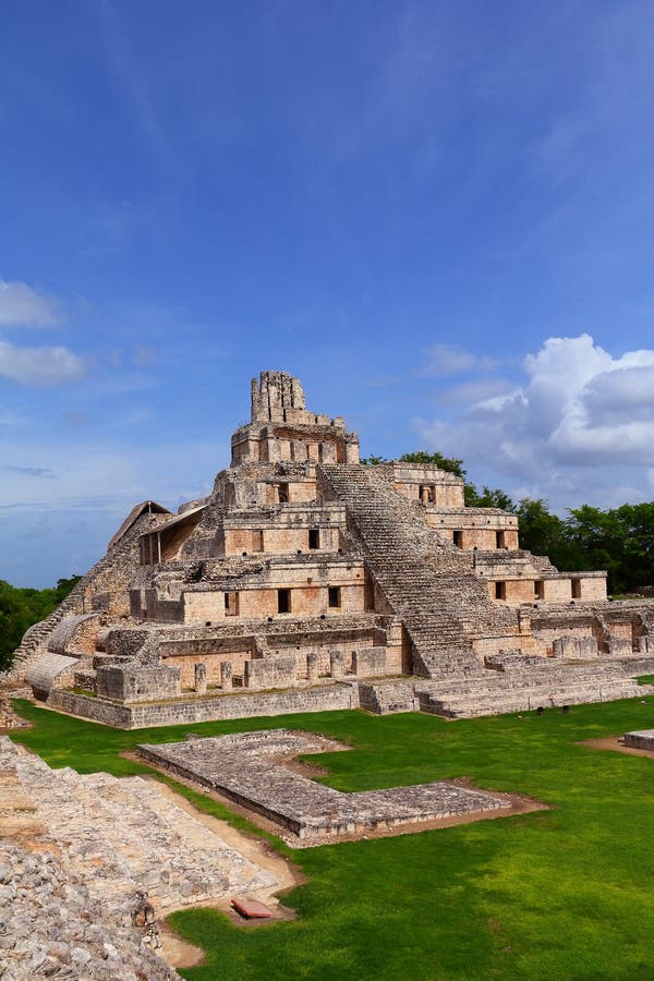 Mayan Pyramids in Edzna Campeche Mexico XXXVII Editorial Image - Image ...