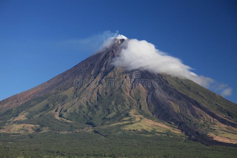 Mayon wulkan obrazy royalty free