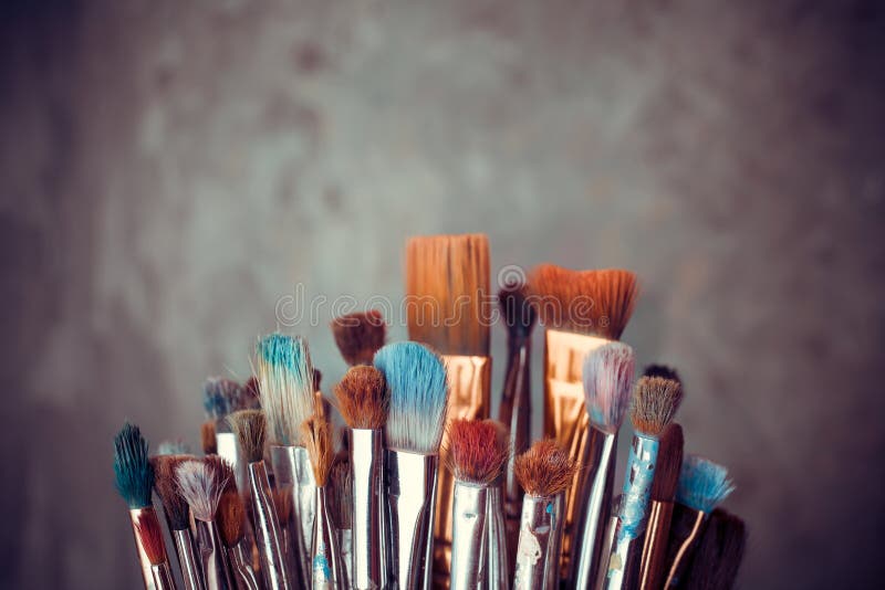 Mazzo di pennelli dell'artista immagine stock libera da diritti Mazzo di pennelli dell'artista immagine stock libera da diritti