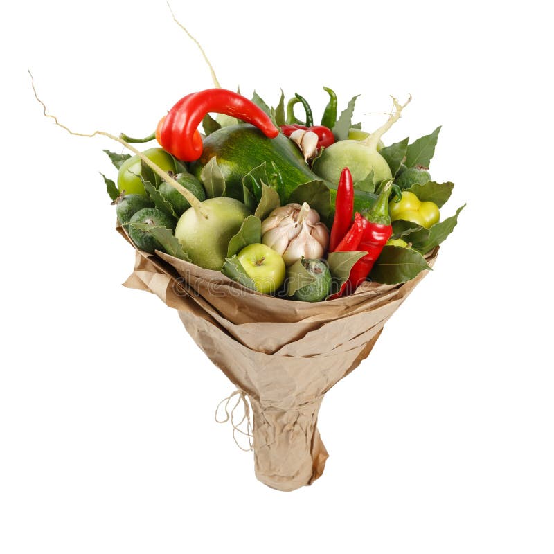 Mazzo variopinto unico delle verdure e della frutta come regalo su un fondo bianco immagini stock libere da diritti