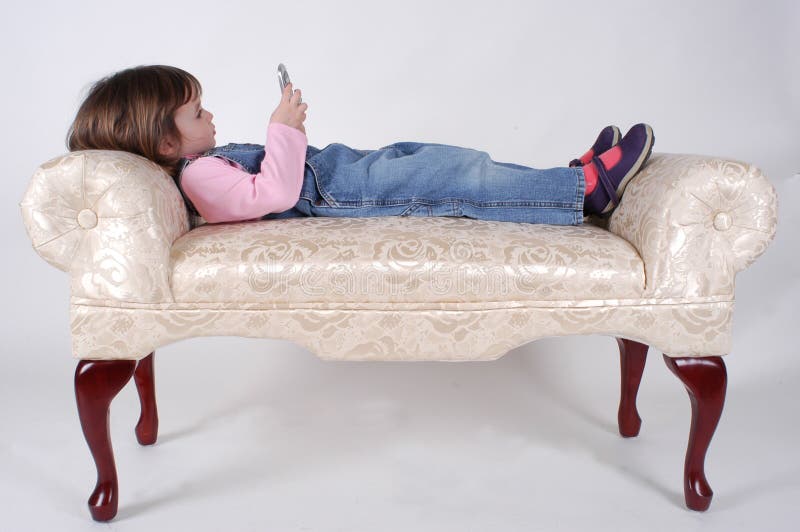 mała dziewczynka telefon zdjęcia royalty free mała dziewczynka telefon zdjęcia royalty free
