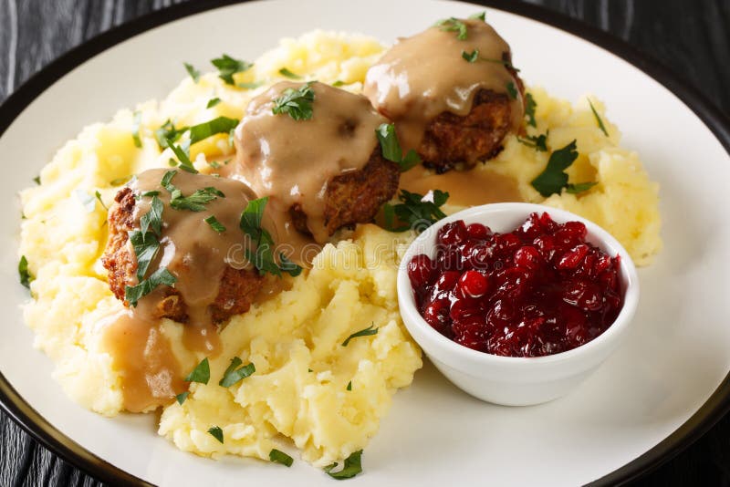 Lihapullat Traditional Finnish Meatballs with Mashed Potatoes and