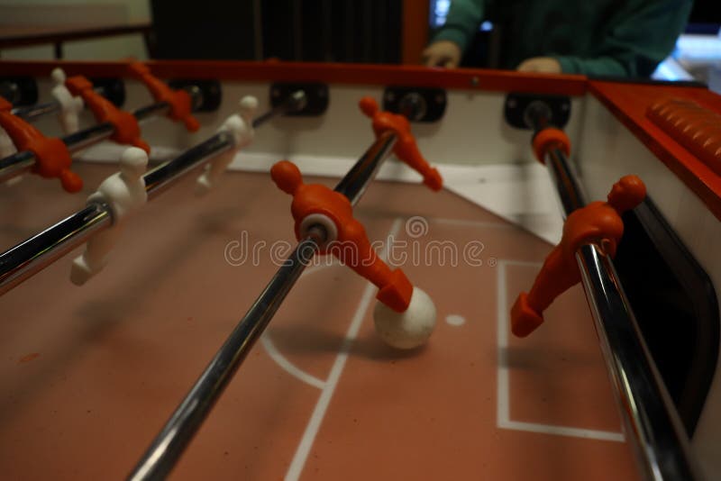 mecz futbolowy isolate graczów stół dwa fotografia stock mecz futbolowy isolate graczów stół dwa fotografia stock