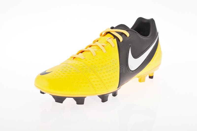 Medellin, Colombia- Abril 06, Nike Football/soccer Shoes Editorial Photography - Image of black: 144126717