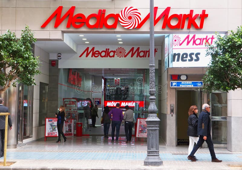 Ministerie Humaan buitenaards wezen Media Markt Store in Valencia Editorial Stock Image - Image of shop,  electronic: 69267324