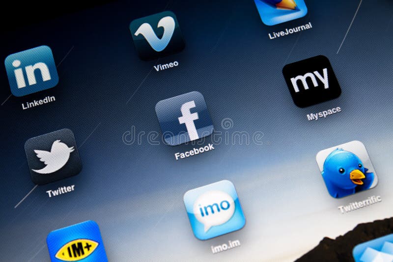 Medias sociaux Apps sur Apple iPad2 photos libres de droits Medias sociaux Apps sur Apple iPad2 photos libres de droits