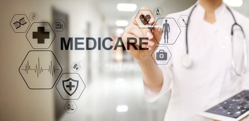 Medicinskt begrepp p? den faktiska sk?rmen Sjukv?rd Online-medicinsk konsultation och v?rd- kontroll, EMR, HENNE arkivbilder Medicinskt begrepp p? den faktiska sk?rmen Sjukv?rd Online-medicinsk konsultation och v?rd- kontroll, EMR, HENNE arkivbilder