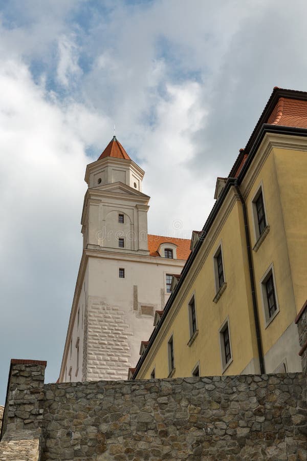 Stredoveký hrad v Bratislave na Slovensku.