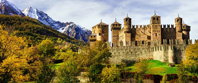 Medieval castles of Italy - Fenis in Valle Aost
