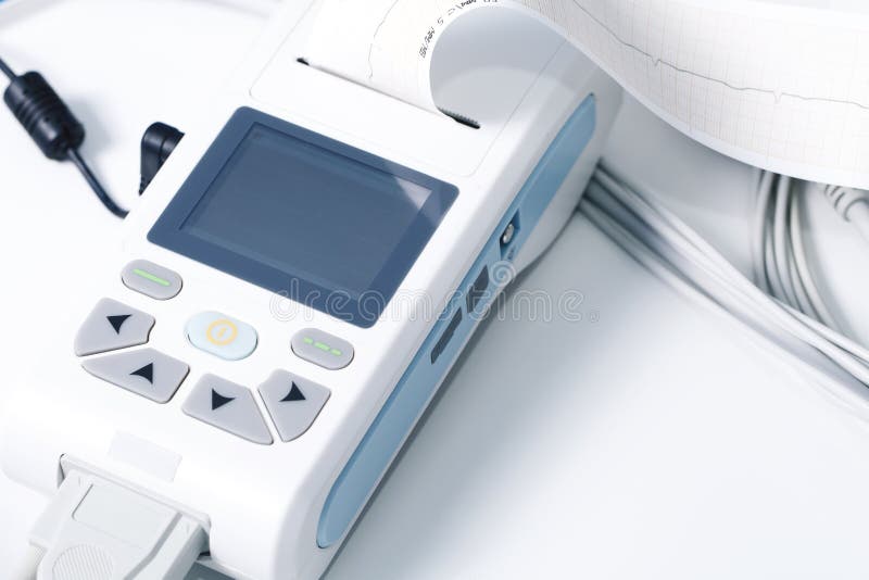Medizinische Ausrüstung für das Maß von ECG lizenzfreie stockbilder Medizinische Ausrüstung für das Maß von ECG lizenzfreie stockbilder