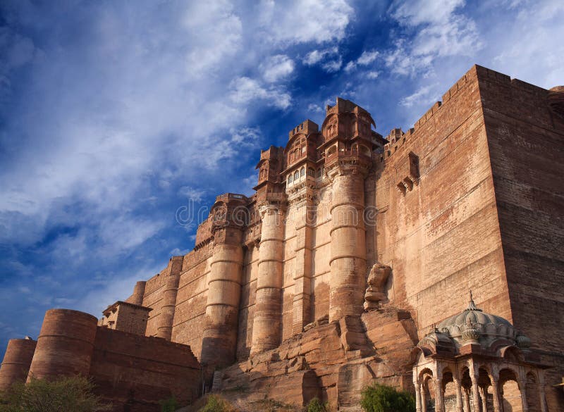 Mehrangarh o Mehran Fort en Jodhpur, Rajasthán, la India imágenes de archivo libres de regalías Mehrangarh o Mehran Fort en Jodhpur, Rajasthán, la India imágenes de archivo libres de regalías