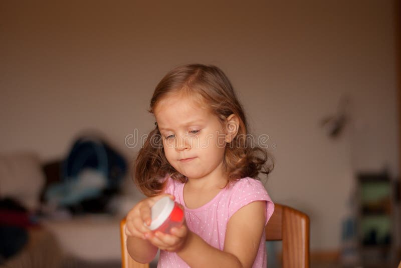 Meisje het schilderen stock afbeeldingen