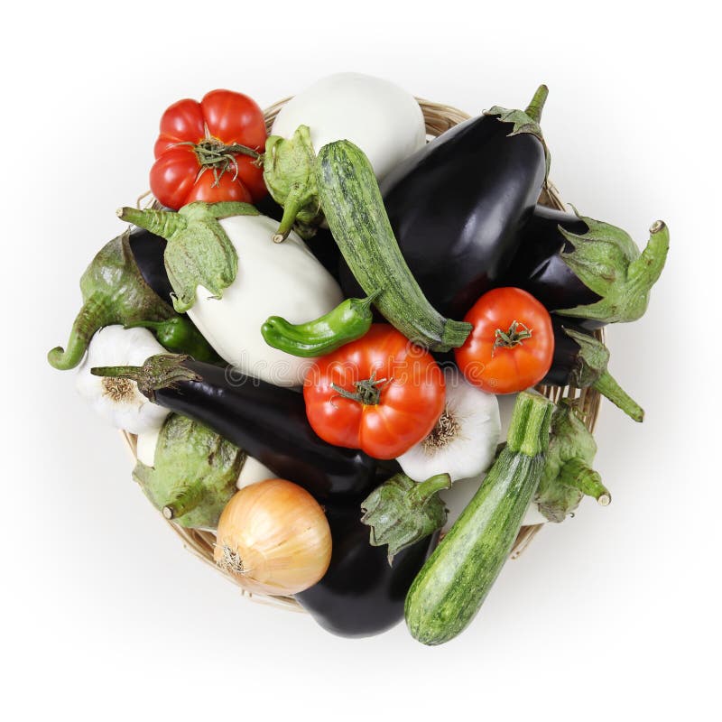 Melanzane bianche e nere dell'alimento di vista superiore con i pomodori, zucchini, fotografia stock libera da diritti Melanzane bianche e nere dell'alimento di vista superiore con i pomodori, zucchini, fotografia stock libera da diritti