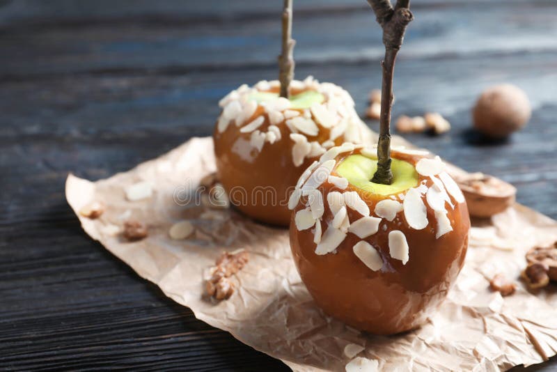 Mele delizia del caramello fotografia stock libera da diritti Mele delizia del caramello fotografia stock libera da diritti