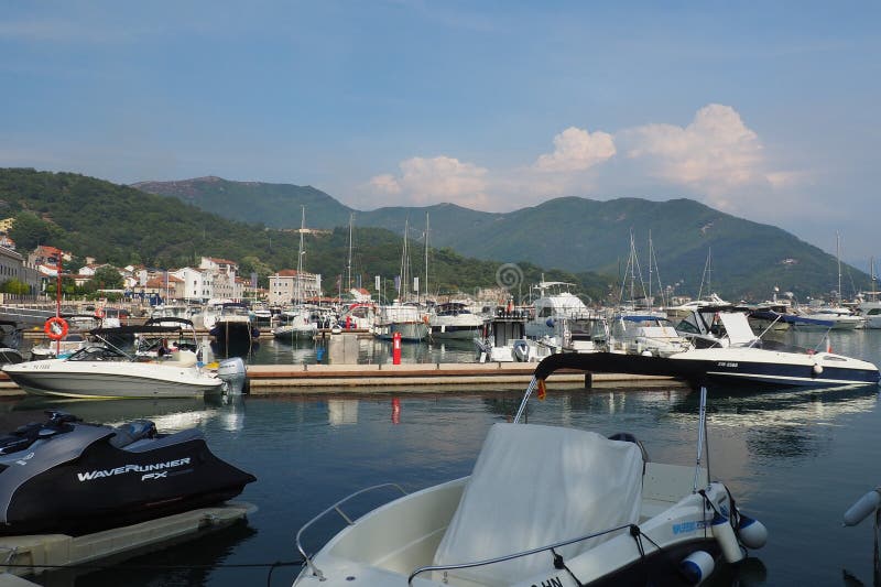 yacht mooring fees montenegro
