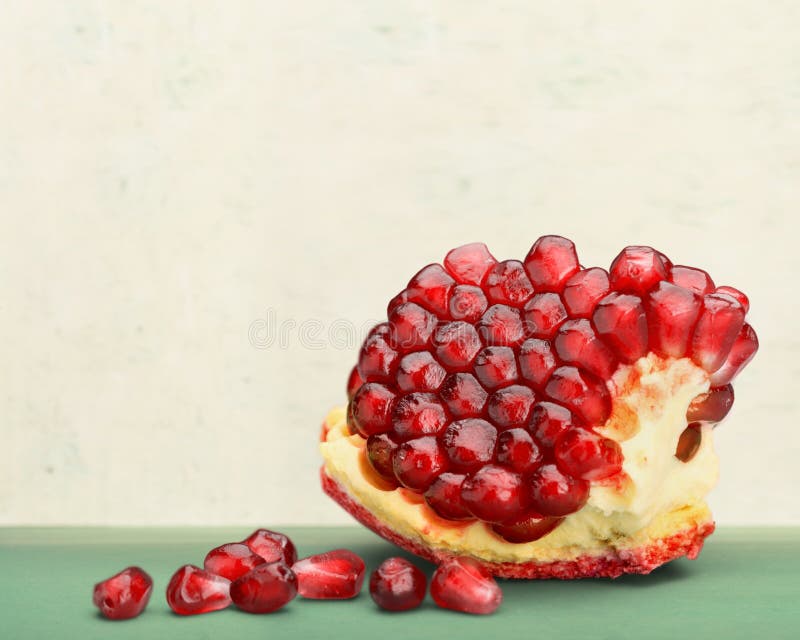 Melograno fresco fotografia stock libera da diritti