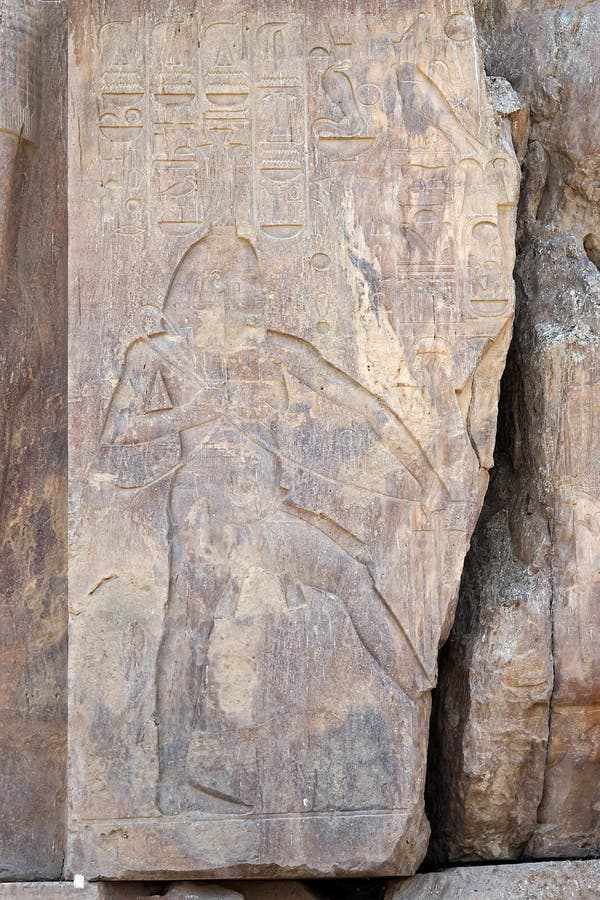 Memnon kolosser Egypten Luxor fördärvar faraoarkeologi