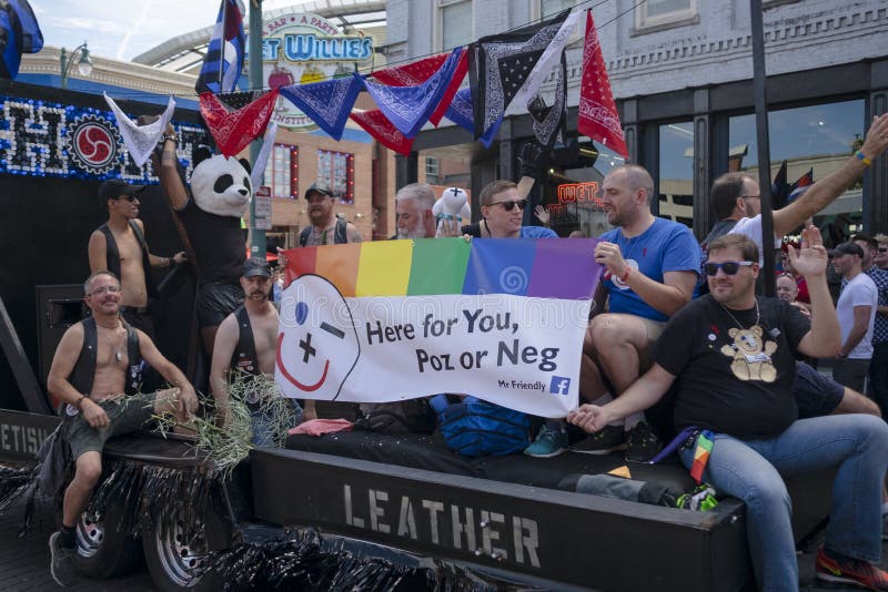 Memphis Gay Pride Parade 2017 Redaktionelles Stockbild - Bild von stra, stolz: 100929634
