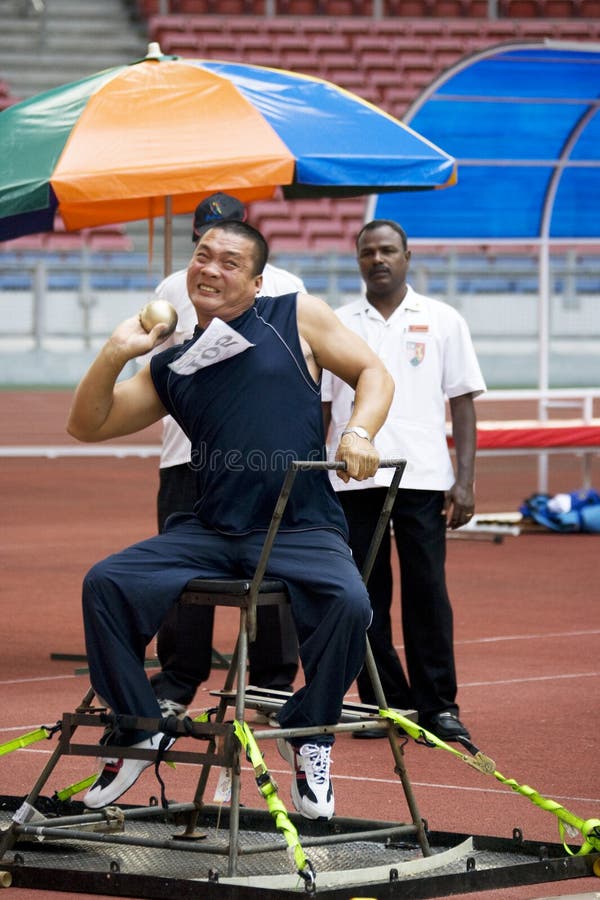 Men s Shot Putt for Disabled Persons