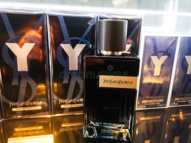 Men&x27;s Yves Saint Laurent Y EAU DE PARFUM 100ml perfumery in the store 02.22.2021 in Russia, Kazan, st. Pavlyukhina 91