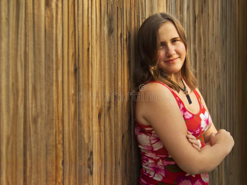 Menina Bonita Do Jovem Adolescente Imagem de Stock - Imagem de fêmea,  beleza: 91015249